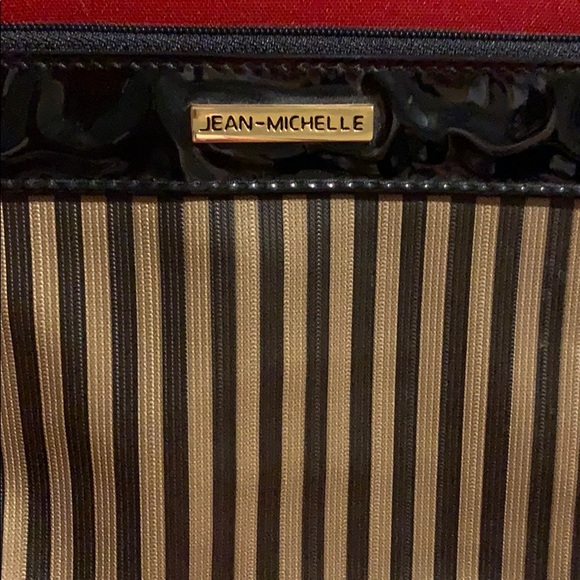 Purse - Picture 2 of 7